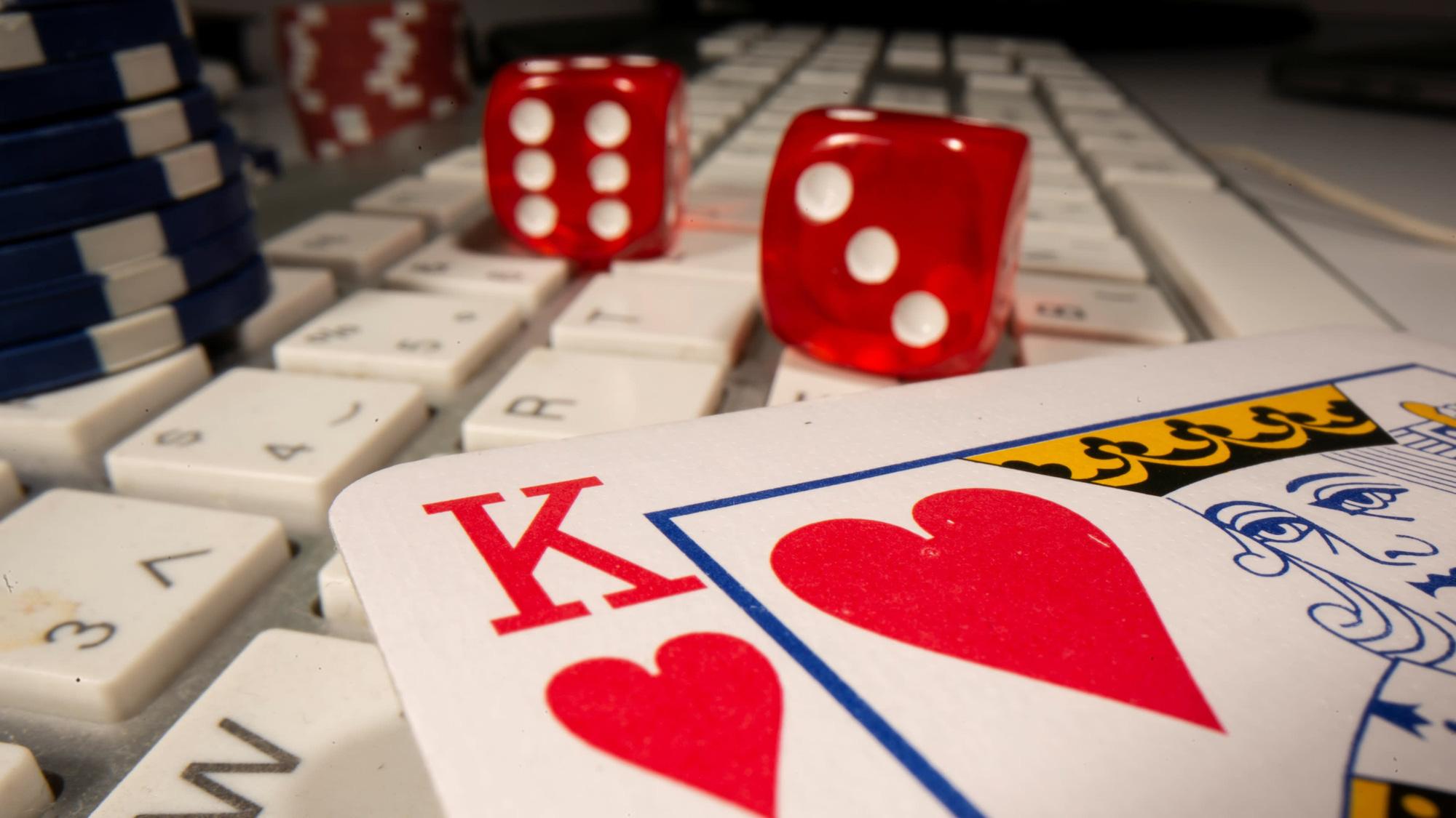 Bí quyết chiến thắng game đánh bài tiến lên trực tuyến và kinh nghiệm chơi game đánh bài tiến lên